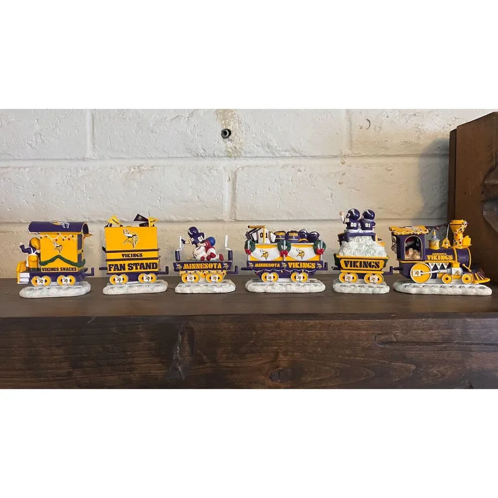 Minnesota Vikings Christmas Express 6-Piece Holiday Train Set